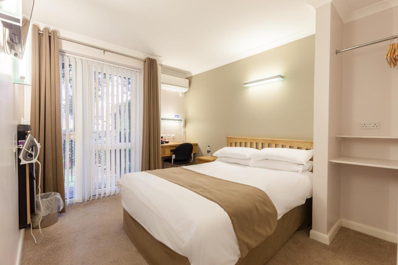 Hotel Lane End High Wycombe Zewnętrze zdjęcie